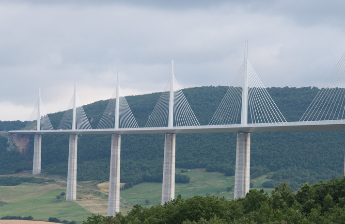 Aveyron : Viaduc de Millau - Gorges de la Jonte et du Tarn