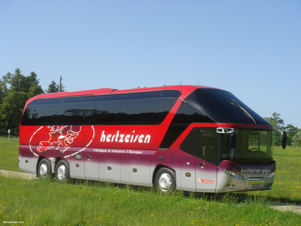 Autocar 47 à 54 places Hertzeisen