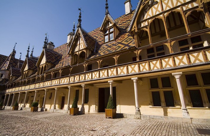 DOLE - BEAUNE